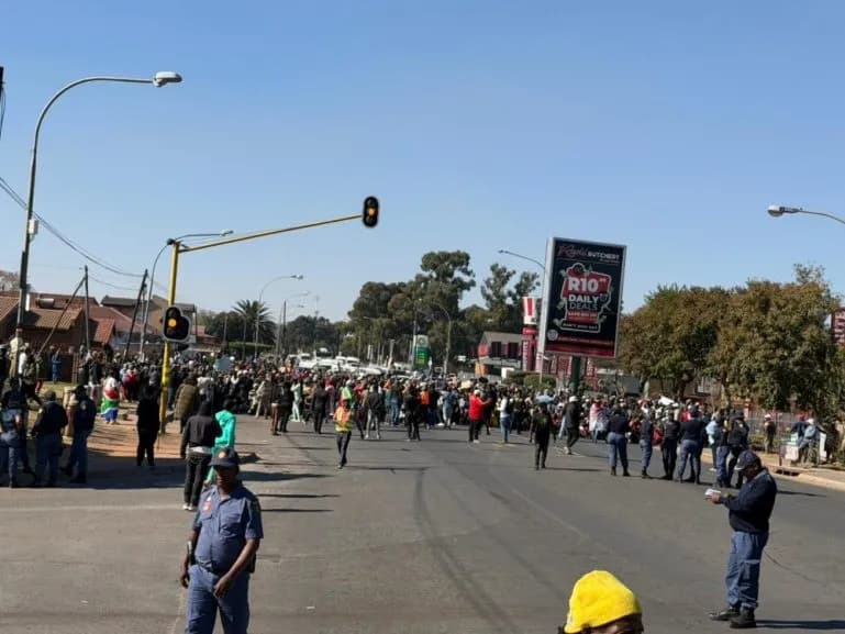 Daveyton march demands undocumented migrants leave South Africa